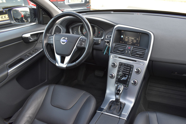 Volvo XC60 T5 245PK Automaat Polar+ | Volvo-motor | Full Option | Zeer nette staat |