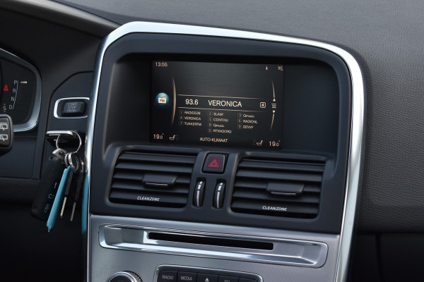 Volvo XC60 T5 245PK Automaat Polar+ | Volvo-motor | Full Option | Zeer nette staat |