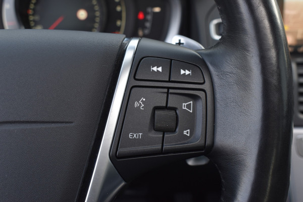 Volvo XC60 T5 245PK Automaat Polar+ | Volvo-motor | Full Option | Zeer nette staat |