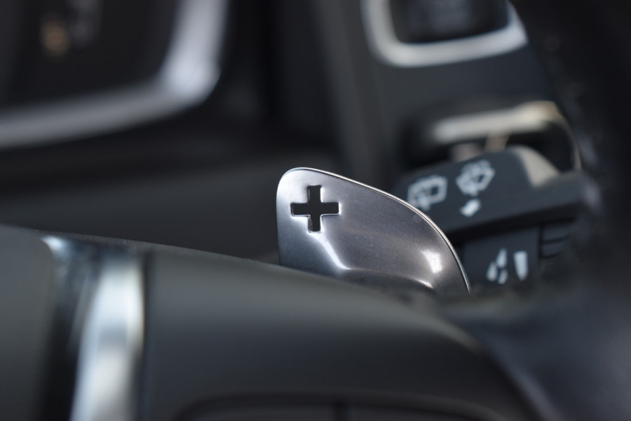 Volvo XC60 T5 245PK Automaat Polar+ | Volvo-motor | Full Option | Zeer nette staat |