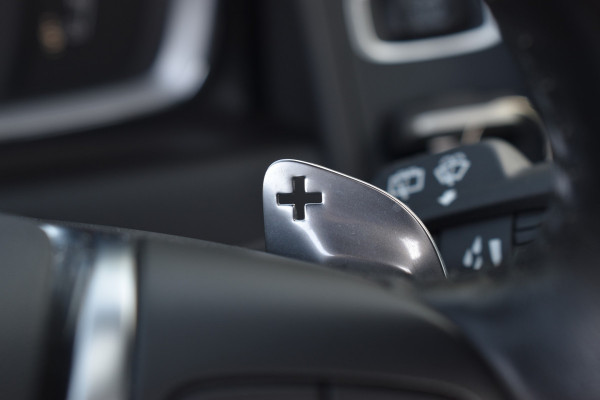 Volvo XC60 T5 245PK Automaat Polar+ | Volvo-motor | Full Option | Zeer nette staat |