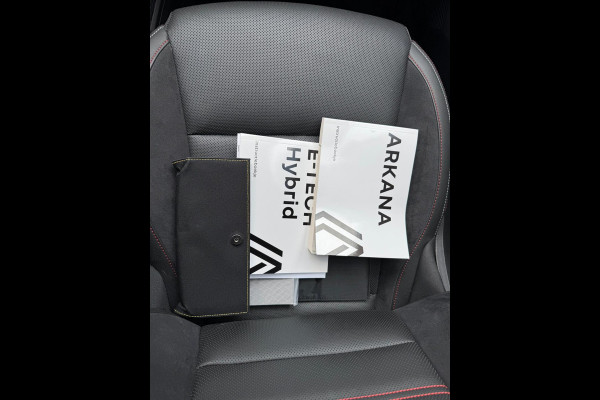 Renault Arkana 1.6 E-Tech Hybrid 145 R.S. Line Elektr verst voorstoel / Stoel & stuurwiel verw. / Groot navi Renault Arkana 1.6 E-Tech Hybrid 145 R.S. Line Elektr verst voorstoel / Stoel & stuurwiel verw. / Groot navi