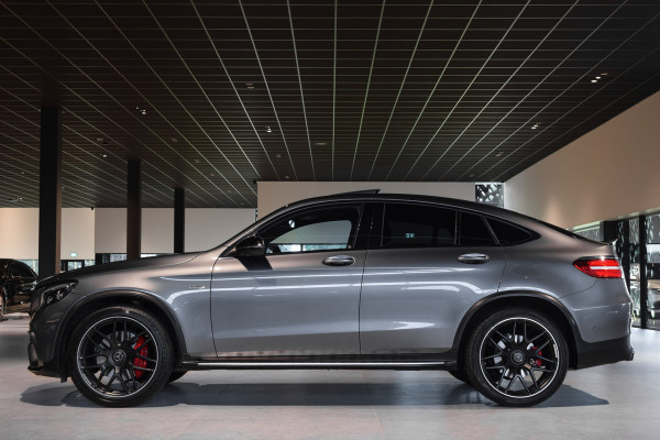 Mercedes-Benz GLC Coupé AMG 43 4-M Designo|Carbon|Standkachel|Keyless|Burmester|Night|21"|New Service Mercedes-Benz GLC Coupé AMG 43 4-M Designo|Carbon|Standkachel|Keyless|Burmester|Night|21"|New Service