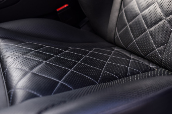 Mercedes-Benz GLC Coupé AMG 43 4-M Designo|Carbon|Standkachel|Keyless|Burmester|Night|21"|New Service Mercedes-Benz GLC Coupé AMG 43 4-M Designo|Carbon|Standkachel|Keyless|Burmester|Night|21"|New Service