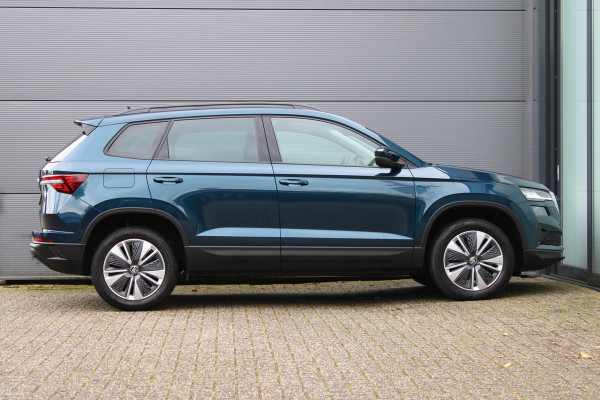 Škoda Karoq 1.5 TSI ACT Business Edition Plus | Trekhaak | Winterpack | Camera | Navigatie | Adaptive cruise control Škoda Karoq 1.5 TSI ACT Business Edition Plus | Trekhaak | Winterpack | Camera | Navigatie | Adaptive cruise control