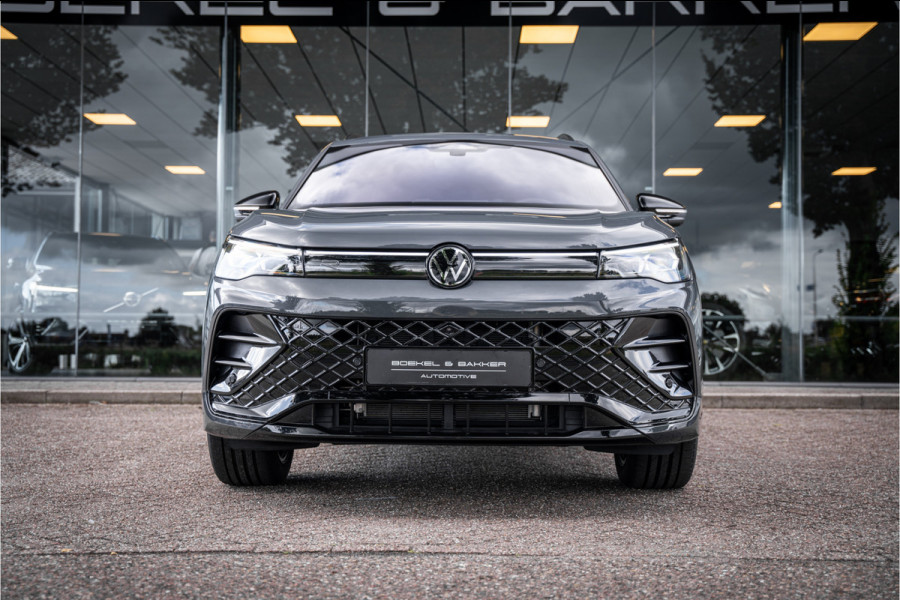 Volkswagen Tiguan 1.5 eHybrid 272pk R-Line Edition ** HUD ** Trekhaak ** 360 camera ** Massage Blackstyle ** Volkswagen Tiguan 1.5 eHybrid 272pk R-Line Edition ** HUD ** Trekhaak ** 360 camera ** Massage Blackstyle **