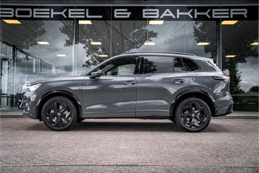 Volkswagen Tiguan 1.5 eHybrid 272pk R-Line Edition ** HUD ** Trekhaak ** 360 camera ** Massage Blackstyle ** Volkswagen Tiguan 1.5 eHybrid 272pk R-Line Edition ** HUD ** Trekhaak ** 360 camera ** Massage Blackstyle **