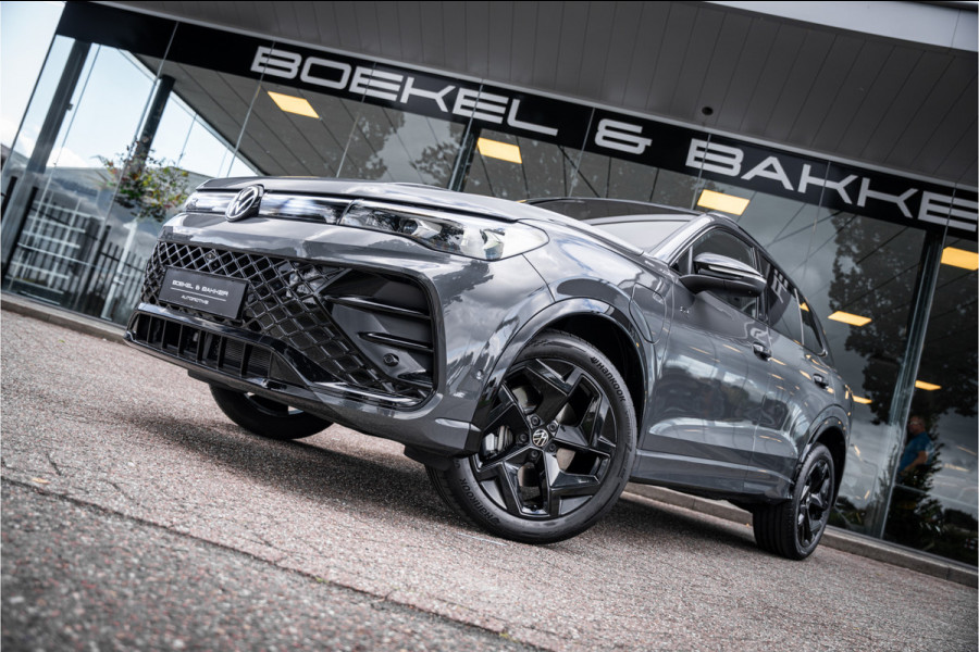 Volkswagen Tiguan 1.5 eHybrid 272pk R-Line Edition ** HUD ** Trekhaak ** 360 camera ** Massage Blackstyle ** Volkswagen Tiguan 1.5 eHybrid 272pk R-Line Edition ** HUD ** Trekhaak ** 360 camera ** Massage Blackstyle **