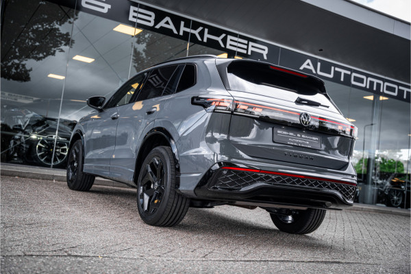 Volkswagen Tiguan 1.5 eHybrid 272pk R-Line Edition ** HUD ** Trekhaak ** 360 camera ** Massage Blackstyle ** Volkswagen Tiguan 1.5 eHybrid 272pk R-Line Edition ** HUD ** Trekhaak ** 360 camera ** Massage Blackstyle **