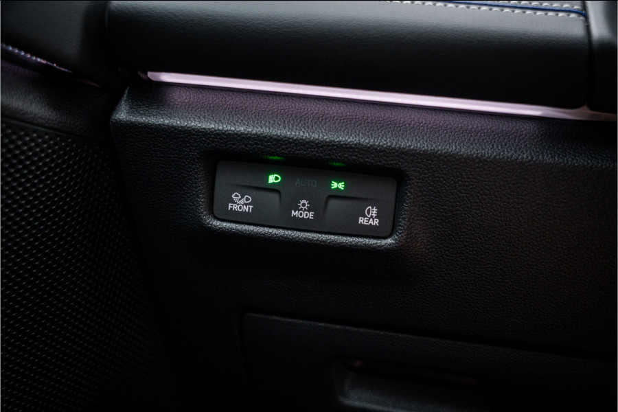 Volkswagen Tiguan 1.5 eHybrid 272pk R-Line Edition ** HUD ** Trekhaak ** 360 camera ** Massage Blackstyle ** Volkswagen Tiguan 1.5 eHybrid 272pk R-Line Edition ** HUD ** Trekhaak ** 360 camera ** Massage Blackstyle **