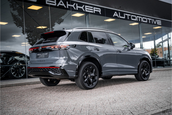 Volkswagen Tiguan 1.5 eHybrid 272pk R-Line Edition ** HUD ** Trekhaak ** 360 camera ** Massage Blackstyle ** Volkswagen Tiguan 1.5 eHybrid 272pk R-Line Edition ** HUD ** Trekhaak ** 360 camera ** Massage Blackstyle **