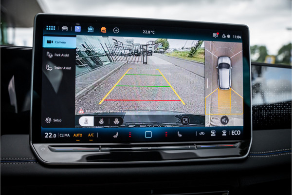 Volkswagen Tiguan 1.5 eHybrid 272pk R-Line Edition ** HUD ** Trekhaak ** 360 camera ** Massage Blackstyle ** Volkswagen Tiguan 1.5 eHybrid 272pk R-Line Edition ** HUD ** Trekhaak ** 360 camera ** Massage Blackstyle **