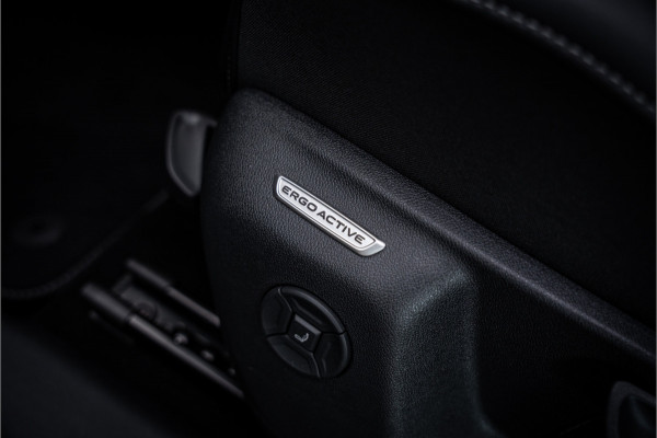 Volkswagen Tiguan 1.5 eHybrid 272pk R-Line Edition ** HUD ** Trekhaak ** 360 camera ** Massage Blackstyle ** Volkswagen Tiguan 1.5 eHybrid 272pk R-Line Edition ** HUD ** Trekhaak ** 360 camera ** Massage Blackstyle **