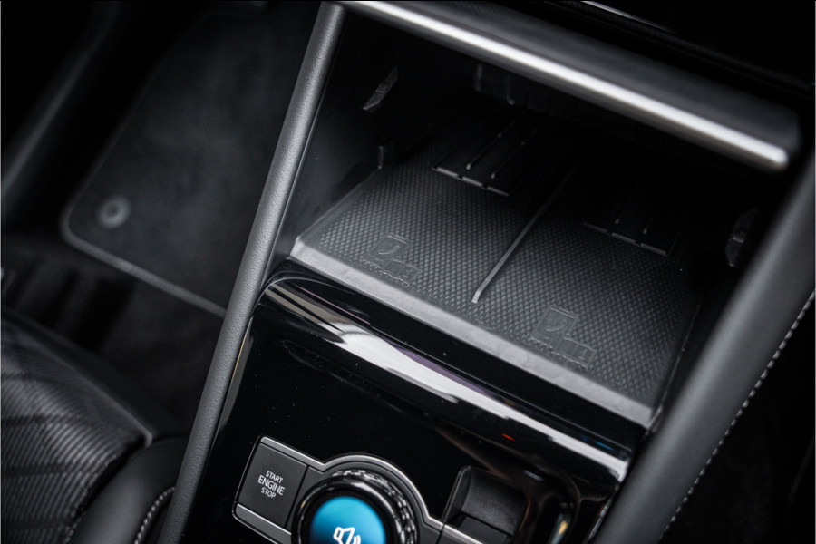 Volkswagen Tiguan 1.5 eHybrid 272pk R-Line Edition ** HUD ** Trekhaak ** 360 camera ** Massage Blackstyle ** Volkswagen Tiguan 1.5 eHybrid 272pk R-Line Edition ** HUD ** Trekhaak ** 360 camera ** Massage Blackstyle **