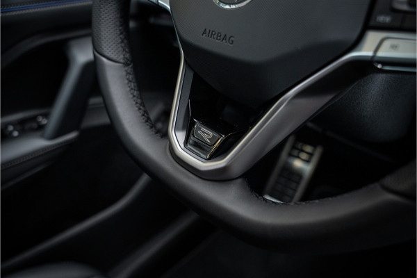 Volkswagen Tiguan 1.5 eHybrid 272pk R-Line Edition ** HUD ** Trekhaak ** 360 camera ** Massage Blackstyle ** Volkswagen Tiguan 1.5 eHybrid 272pk R-Line Edition ** HUD ** Trekhaak ** 360 camera ** Massage Blackstyle **