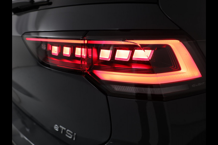 Volkswagen Golf 1.5 eTSI 50 Jahre Edition 150 pk Automaat (DSG) | Navigatie | Panoramadak | Parkeersensoren | Achteruitrijcamera | Matrix LED koplampen | Stoelverwarming | Volkswagen Golf 1.5 eTSI 50 Jahre Edition 150 pk Automaat (DSG) | Navigatie | Panoramadak | Parkeersensoren | Achteruitrijcamera | Matrix LED koplampen | Stoelverwarming |
