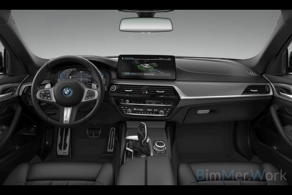 BMW 5 Serie Touring 530e xDrive High Ex. M-sport|Pano|Comfort stoelen+Memory|Leer|Driving Ass. Prof|Trekhaak|HiFi|Bernina Grey
