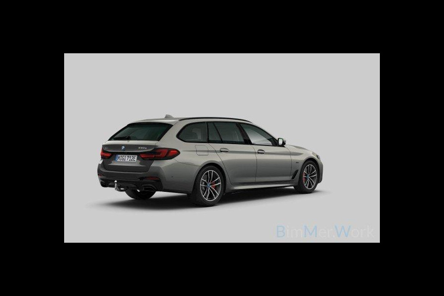 BMW 5 Serie Touring 530e xDrive High Ex. M-sport|Pano|Comfort stoelen+Memory|Leer|Driving Ass. Prof|Trekhaak|HiFi|Bernina Grey