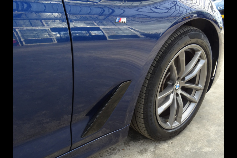 BMW 5 Serie 520i High Executive * LEER * M-PAKKET * DEALER ONDERH. !! BMW 5 Serie 520i High Executive * LEER * M-PAKKET * DEALER ONDERH. !!