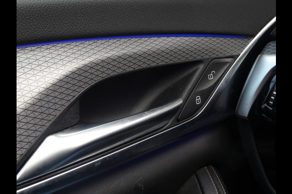 BMW 5 Serie 520i High Executive * LEER * M-PAKKET * DEALER ONDERH. !! BMW 5 Serie 520i High Executive * LEER * M-PAKKET * DEALER ONDERH. !!