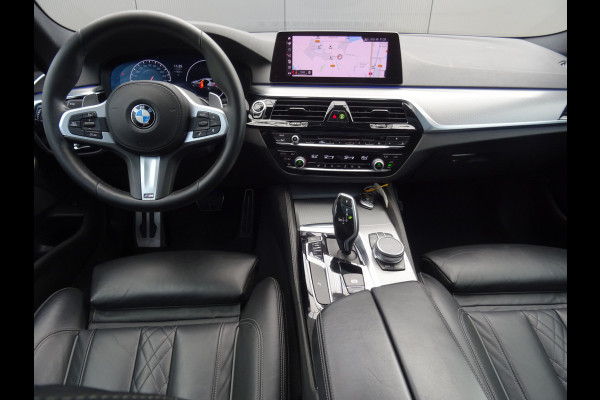 BMW 5 Serie 520i High Executive * LEER * M-PAKKET * DEALER ONDERH. !! BMW 5 Serie 520i High Executive * LEER * M-PAKKET * DEALER ONDERH. !!