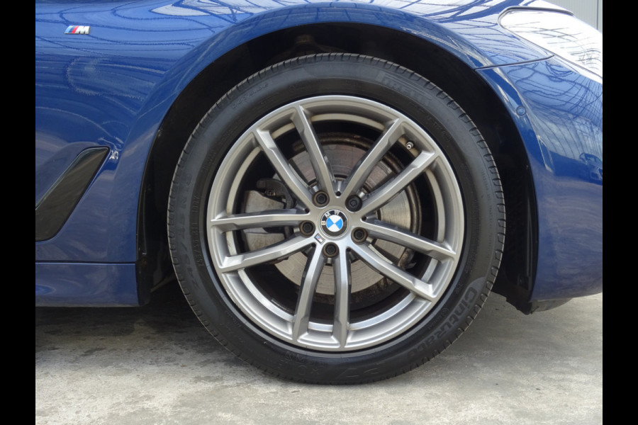 BMW 5 Serie 520i High Executive * LEER * M-PAKKET * DEALER ONDERH. !! BMW 5 Serie 520i High Executive * LEER * M-PAKKET * DEALER ONDERH. !!