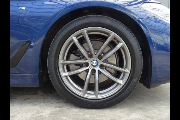 BMW 5 Serie 520i High Executive * LEER * M-PAKKET * DEALER ONDERH. !! BMW 5 Serie 520i High Executive * LEER * M-PAKKET * DEALER ONDERH. !!