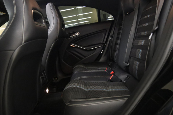 Mercedes-Benz CLA-Klasse 200 Prestige PANO/NAVI/STOELVER/CAM/VOL