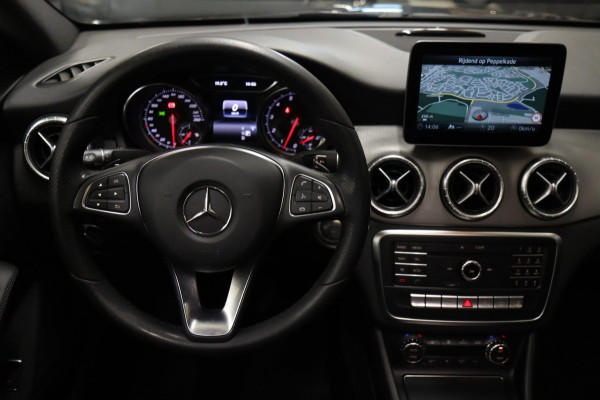 Mercedes-Benz CLA-Klasse 200 Prestige PANO/NAVI/STOELVER/CAM/VOL