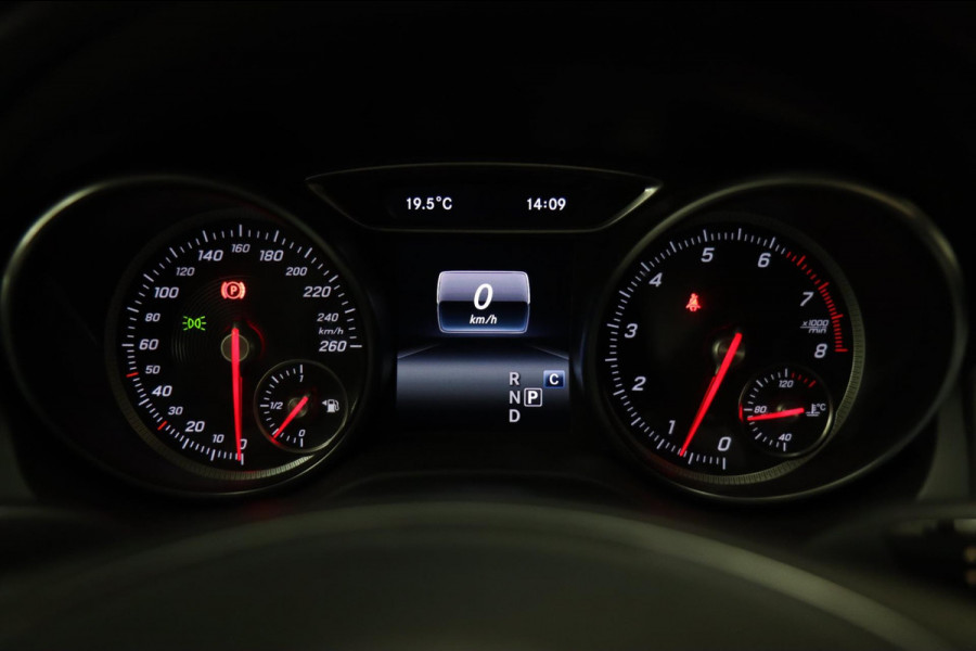 Mercedes-Benz CLA-Klasse 200 Prestige PANO/NAVI/STOELVER/CAM/VOL