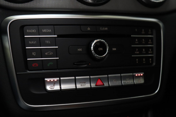 Mercedes-Benz CLA-Klasse 200 Prestige PANO/NAVI/STOELVER/CAM/VOL