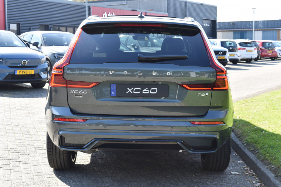 Volvo XC60 T6 AWD 350PK Plug-in Hybrid Ultra Dark | Nieuw | Luchtvering | 21"LMV | 360 camera | Panodak | HUD | H&K |