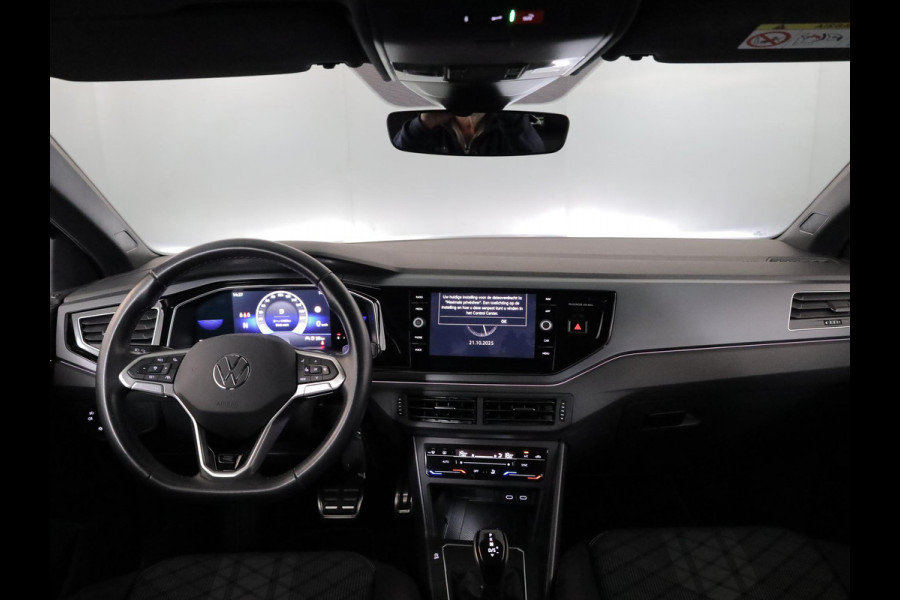Volkswagen Polo 1.0 TSI R-Line 110pk DSG| Navi| 17'LMvelgen | Matrix LEDlampen| Digital display
