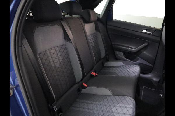 Volkswagen Polo 1.0 TSI R-Line 110pk DSG| Navi| 17'LMvelgen | Matrix LEDlampen| Digital display