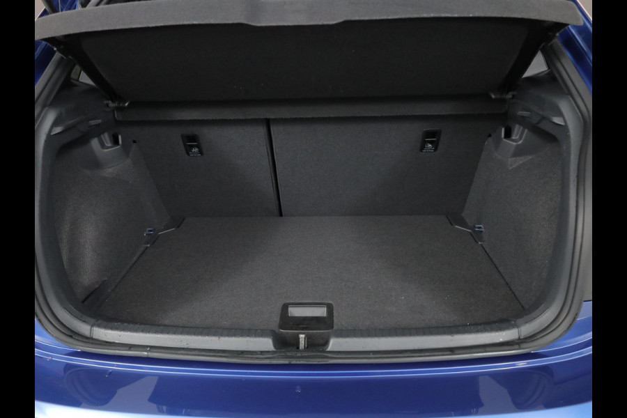 Volkswagen Polo 1.0 TSI R-Line 110pk DSG| Navi| 17'LMvelgen | Matrix LEDlampen| Digital display