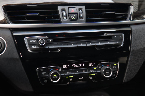 BMW X1 XDrive25i M Sport / PANODAK / HUD / KEYLESS / MEMORY / H&K / CAMERA
