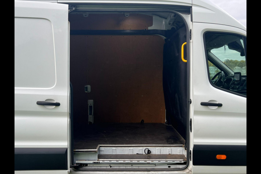 Ford Transit 350 2.0 TDCI L4H3 / 1e eig / Camera / Bluetooth Ford Transit 350 2.0 TDCI L4H3 / 1e eig / Camera / Bluetooth