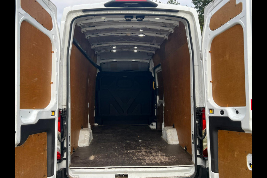 Ford Transit 350 2.0 TDCI L4H3 / 1e eig / Camera / Bluetooth Ford Transit 350 2.0 TDCI L4H3 / 1e eig / Camera / Bluetooth
