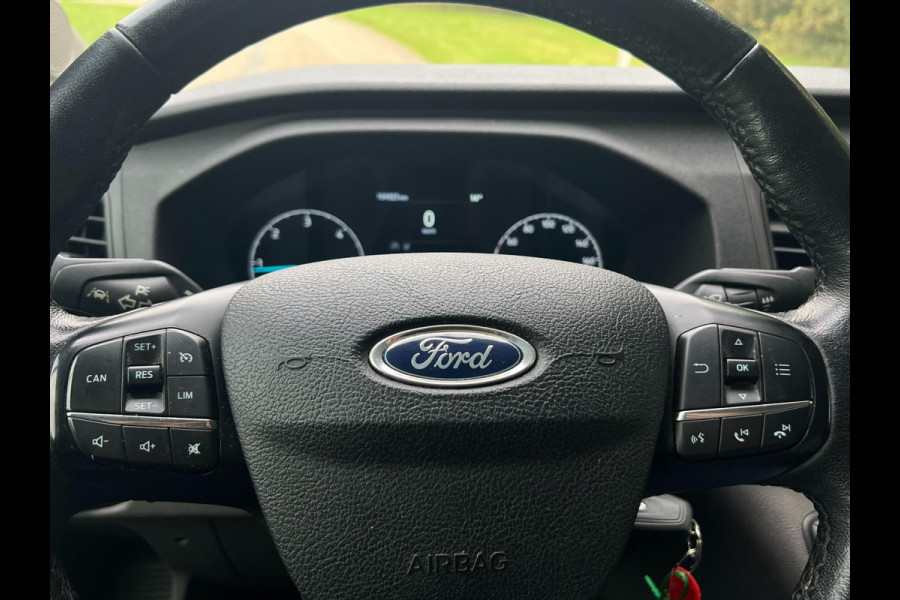 Ford Transit 350 2.0 TDCI L4H3 / 1e eig / Camera / Bluetooth Ford Transit 350 2.0 TDCI L4H3 / 1e eig / Camera / Bluetooth