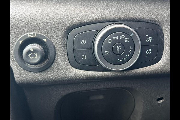 Ford Transit 350 2.0 TDCI L4H3 / 1e eig / Camera / Bluetooth Ford Transit 350 2.0 TDCI L4H3 / 1e eig / Camera / Bluetooth