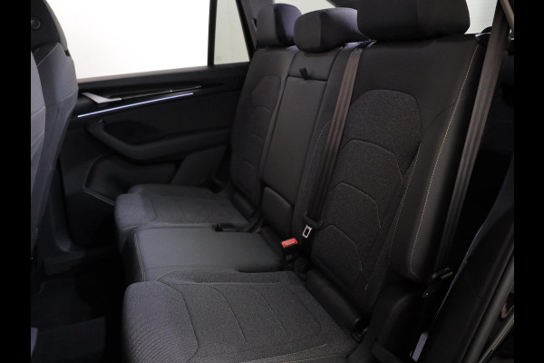 Škoda Kodiaq 1.5 TSI MHEV Business Edition 7p. 150 pk Automaat (DSG) | Verlengde garantie | Navigatie | Panoramadak | Trekhaak (wegklapbaar) | Parkeersensoren | Achteruitrijcamera | Matrix LED koplampen | Škoda Kodiaq 1.5 TSI MHEV Business Edition 7p. 150 pk Automaat (DSG) | Verlengde garantie | Navigatie | Panoramadak | Trekhaak (wegklapbaar) | Parkeersensoren | Achteruitrijcamera | Matrix LED koplampen |
