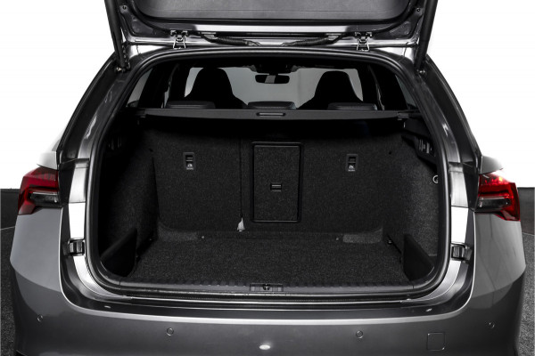 Škoda Octavia Combi 1.5 TSI MHEV 150 PK Sportline Tour | Dig. Cockpit | Elek. Trekhaak | Adapt. Cruise | Winterpakket | Camera | NAV + App. Connect | ECC | Elek.  Klep | DAB | LM 18" | 7129 Škoda Octavia Combi 1.5 TSI MHEV 150 PK Sportline Tour | Dig. Cockpit | Elek. Trekhaak | Adapt. Cruise | Winterpakket | Camera | NAV + App. Connect | ECC | Elek.  Klep | DAB | LM 18" | 7129