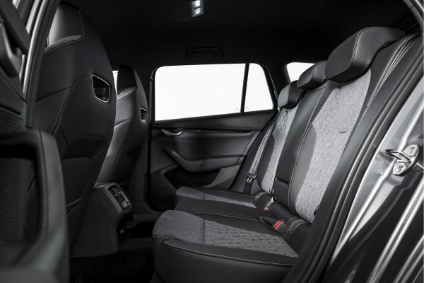 Škoda Octavia Combi 1.5 TSI MHEV 150 PK Sportline Tour | Dig. Cockpit | Elek. Trekhaak | Adapt. Cruise | Winterpakket | Camera | NAV + App. Connect | ECC | Elek.  Klep | DAB | LM 18" | 7129 Škoda Octavia Combi 1.5 TSI MHEV 150 PK Sportline Tour | Dig. Cockpit | Elek. Trekhaak | Adapt. Cruise | Winterpakket | Camera | NAV + App. Connect | ECC | Elek.  Klep | DAB | LM 18" | 7129