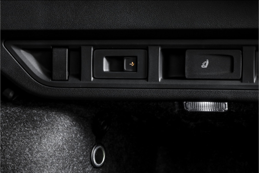 Škoda Octavia Combi 1.5 TSI MHEV 150 PK Sportline Tour | Dig. Cockpit | Elek. Trekhaak | Adapt. Cruise | Winterpakket | Camera | NAV + App. Connect | ECC | Elek.  Klep | DAB | LM 18" | 7129 Škoda Octavia Combi 1.5 TSI MHEV 150 PK Sportline Tour | Dig. Cockpit | Elek. Trekhaak | Adapt. Cruise | Winterpakket | Camera | NAV + App. Connect | ECC | Elek.  Klep | DAB | LM 18" | 7129