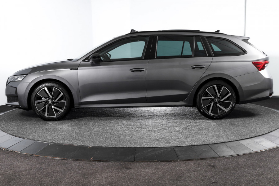 Škoda Octavia Combi 1.5 TSI MHEV 150 PK Sportline Tour | S/K-Panodak | Dig. Cockpit | Elek. Trekhaak | Adapt. Cruise | Winterpakket | Camera | NAV + App. Connect | ECC | Elek.  Klep | DAB | LM 18" | 7645 Škoda Octavia Combi 1.5 TSI MHEV 150 PK Sportline Tour | S/K-Panodak | Dig. Cockpit | Elek. Trekhaak | Adapt. Cruise | Winterpakket | Camera | NAV + App. Connect | ECC | Elek.  Klep | DAB | LM 18" | 7645