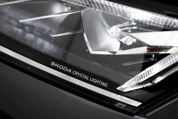 Škoda Octavia Combi 1.5 TSI MHEV 150 PK Sportline Tour | S/K-Panodak | Dig. Cockpit | Elek. Trekhaak | Adapt. Cruise | Winterpakket | Camera | NAV + App. Connect | ECC | Elek.  Klep | DAB | LM 18" | 7645 Škoda Octavia Combi 1.5 TSI MHEV 150 PK Sportline Tour | S/K-Panodak | Dig. Cockpit | Elek. Trekhaak | Adapt. Cruise | Winterpakket | Camera | NAV + App. Connect | ECC | Elek.  Klep | DAB | LM 18" | 7645