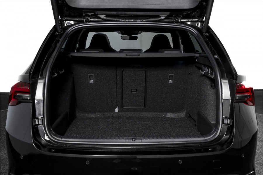 Škoda Octavia Combi 1.5 TSI MHEV 150 PK Sportline Tour | Dig. Cockpit | Elek. Trekhaak | Adapt. Cruise | Winterpakket | Camera | NAV + App. Connect | ECC | Elek.  Klep | DAB | LM 18" | 6370