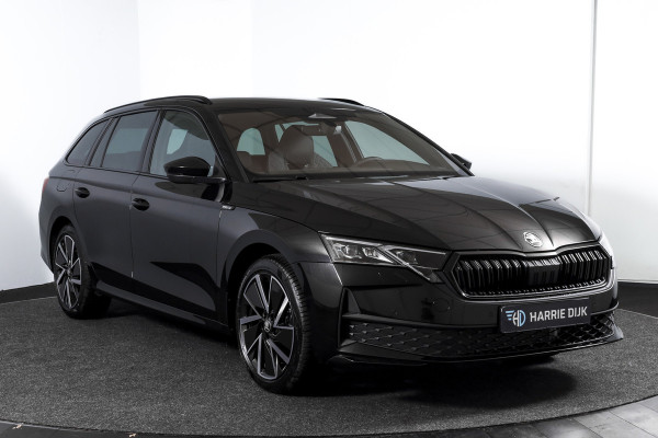 Škoda Octavia Combi 1.5 TSI MHEV 150 PK Sportline Tour | Dig. Cockpit | Elek. Trekhaak | Adapt. Cruise | Winterpakket | Camera | NAV + App. Connect | ECC | Elek.  Klep | DAB | LM 18" | 6370