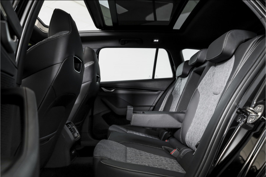 Škoda Octavia Combi 1.5 TSI MHEV 150 PK Sportline Tour | S/K-Panodak | Dig. Cockpit | Elek. Trekhaak | Adapt. Cruise | Winterpakket | Camera | NAV + App. Connect | ECC | Elek.  Klep | DAB | LM 18" | 7228