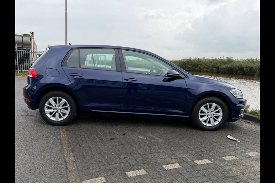 Volkswagen Golf 1.0 TSI Highline Volkswagen Golf 1.0 TSI Highline